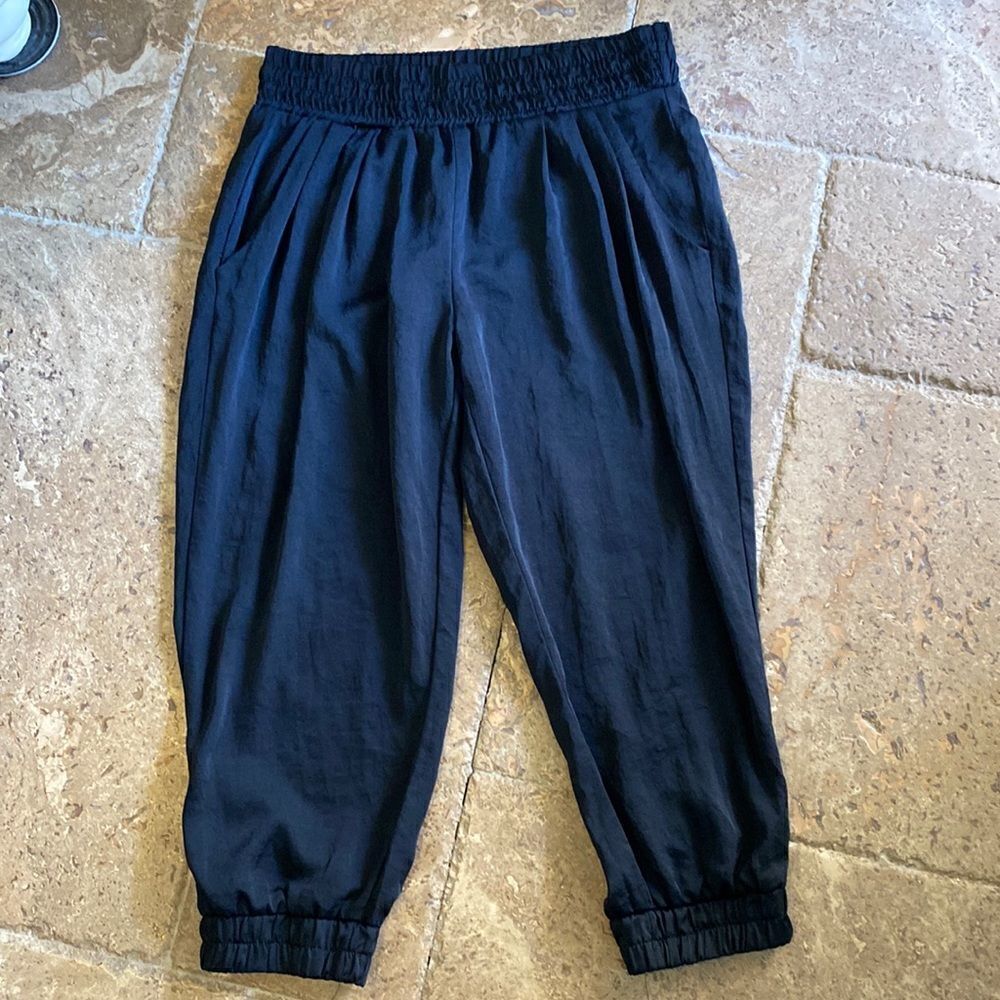 Charlotte Russe Black Cropped Jogger Pants